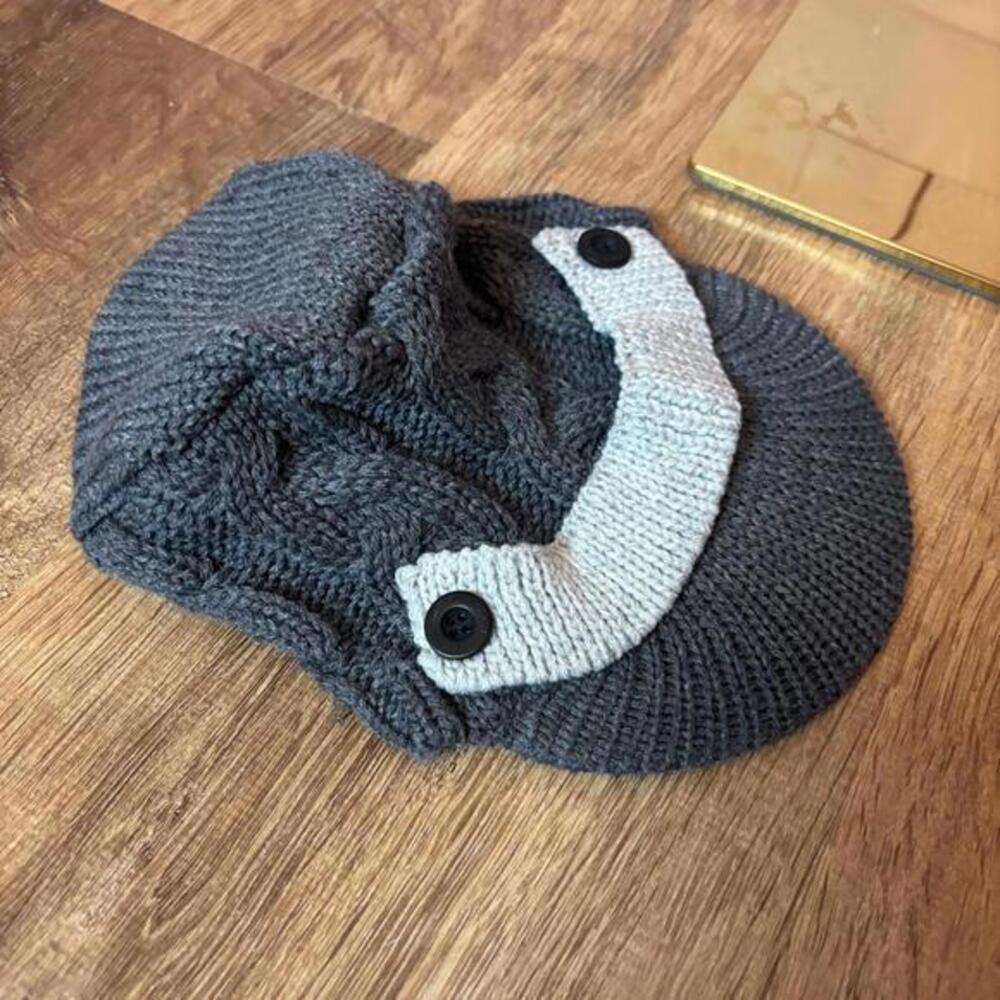 y2k chic posh cabbie hat little miss matched grey acrylic 2000s